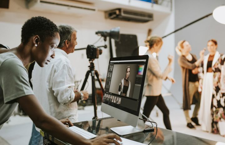 Peran Teknologi dalam Bisnis Fashion